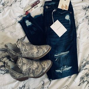 Day off snake skin booties